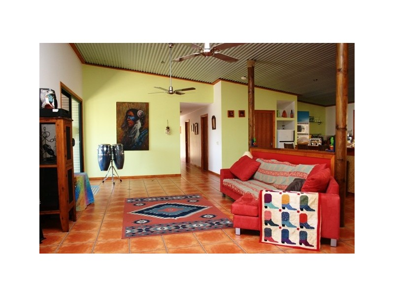 123 Valley Drive, Tallebudgera QLD 4228
