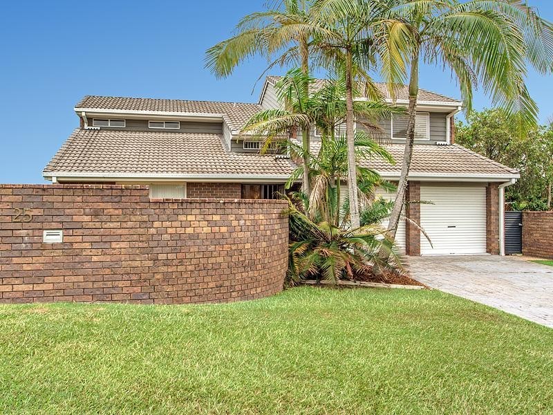 25 Bob Barnard Drive, Tugun QLD 4224