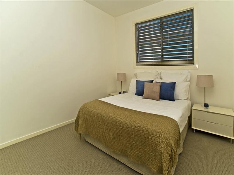 7/31 Loder Street, Labrador QLD 4215