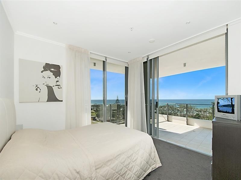 Apt 16 ‘Verve’ 173 Old Burleigh Road, Broadbeach QLD 4218