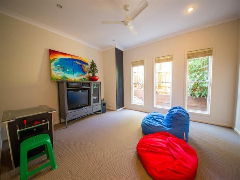 340 Ron Penhaligon Way, Robina QLD 4226