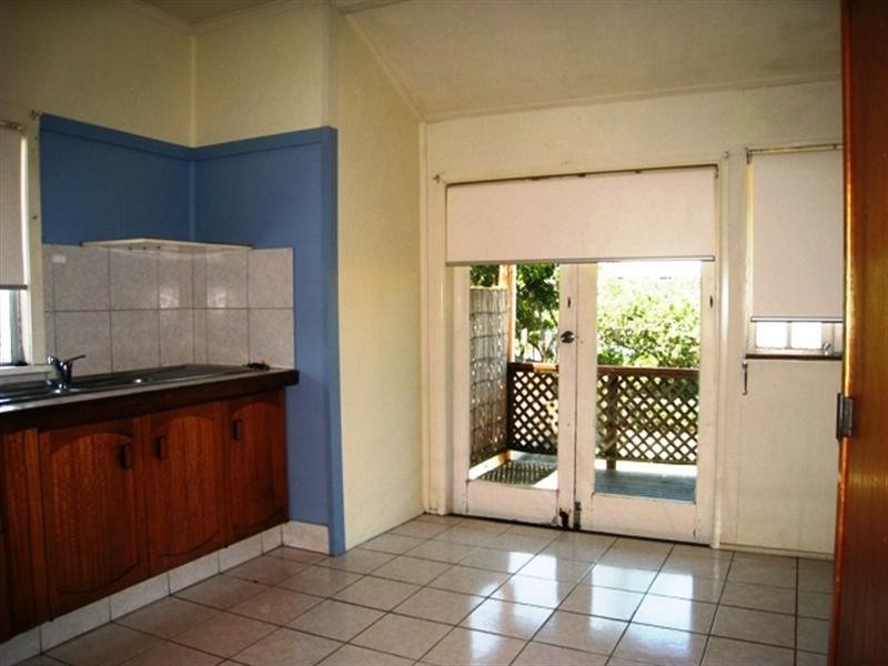 2/171 Golden Four Drive, Bilinga QLD 4225