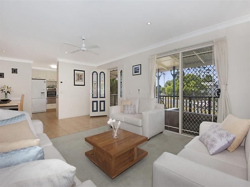 6 Thrower Drive, Currumbin QLD 4223