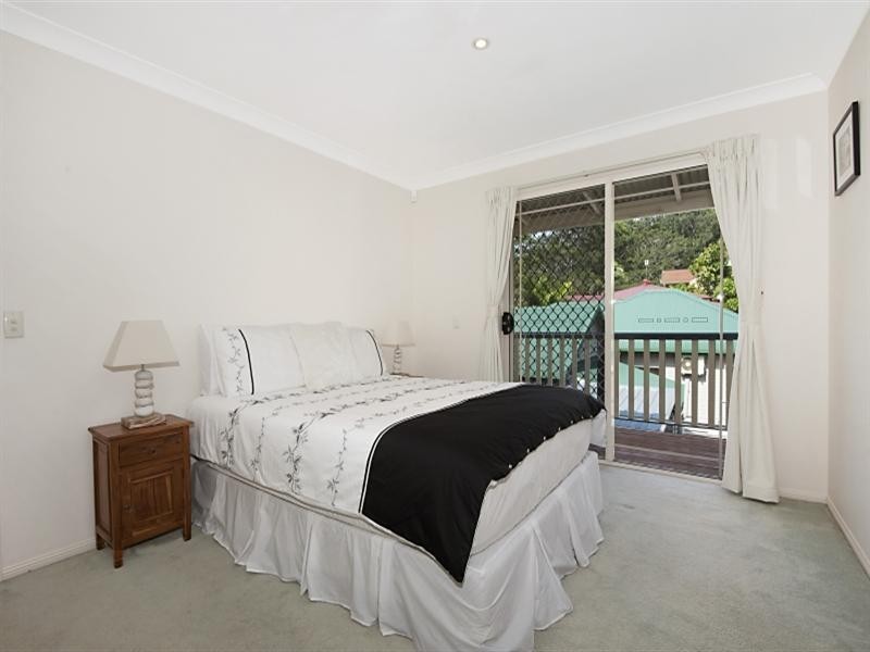 6 Thrower Drive, Currumbin QLD 4223
