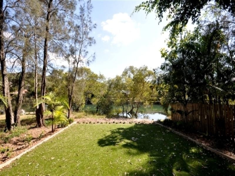 62 Ocean Parade, Burleigh Heads QLD 4220