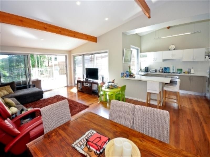 62 Ocean Parade, Burleigh Heads QLD 4220