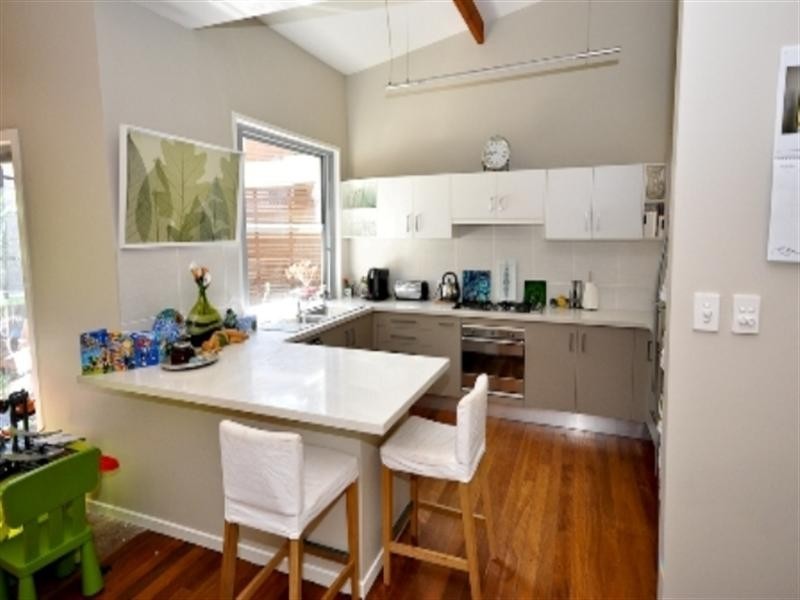 62 Ocean Parade, Burleigh Heads QLD 4220