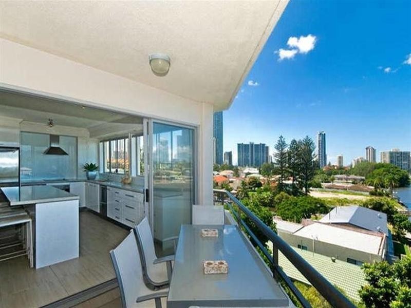 23/1 Peninsular Drive, Surfers Paradise QLD 4217