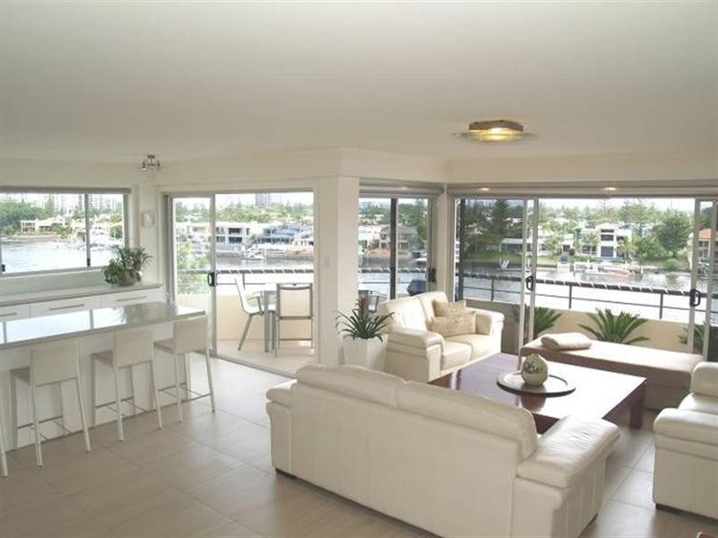 23/1 Peninsular Drive, Surfers Paradise QLD 4217