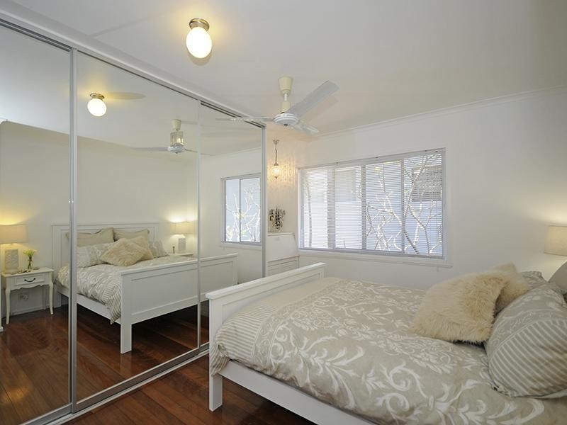 Apartment 3 ‘San Marco’, 23 Monaco Street, Surfers Paradise QLD 4217