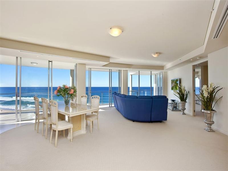 APT 14 ‘Vogue’, 5 Broadbeach Boulevard, Broadbeach QLD 4218