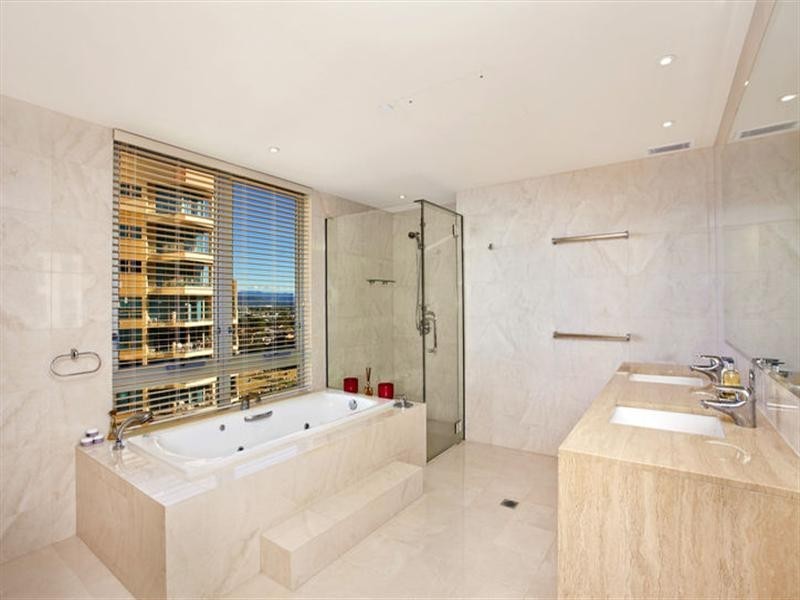 APT 14 ‘Vogue’, 5 Broadbeach Boulevard, Broadbeach QLD 4218