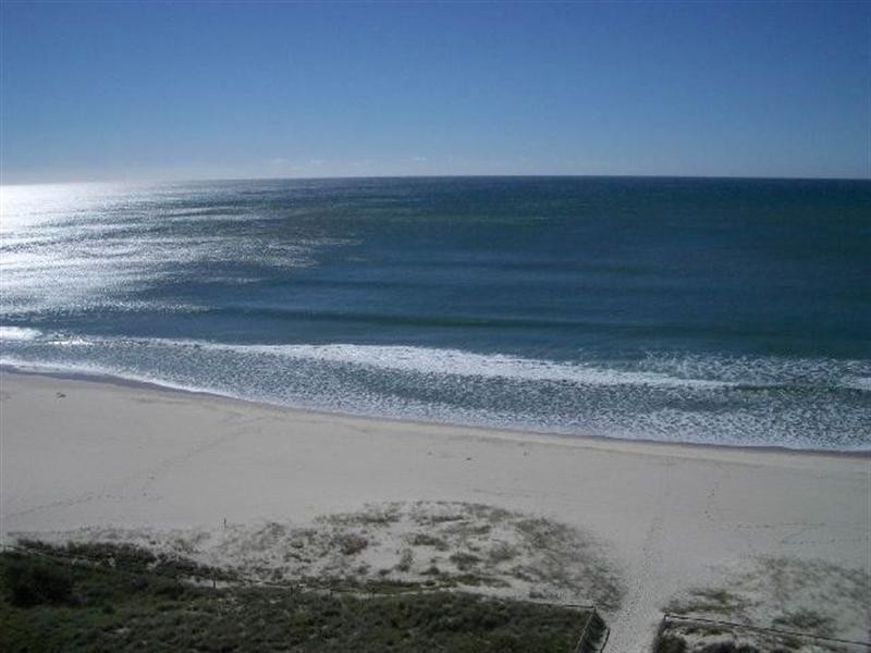 APT 14 ‘Vogue’, 5 Broadbeach Boulevard, Broadbeach QLD 4218