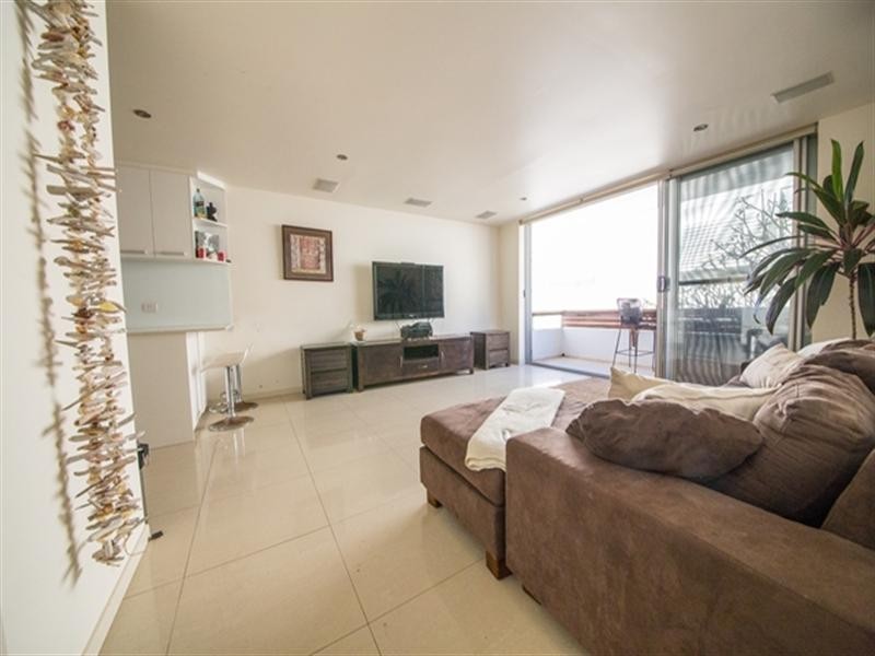 4/20 Tamborine Street, Mermaid Beach QLD 4218