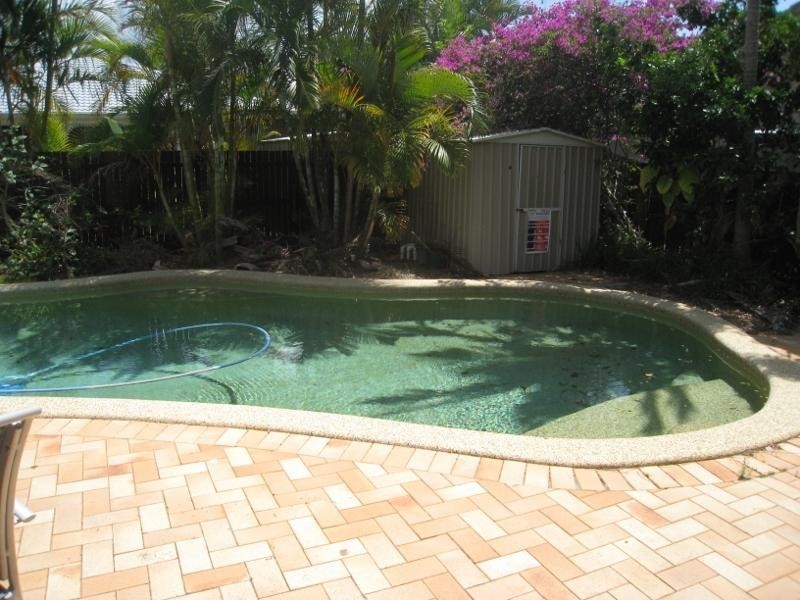 3 Cuckoo Crescent, Burleigh Waters QLD 4220