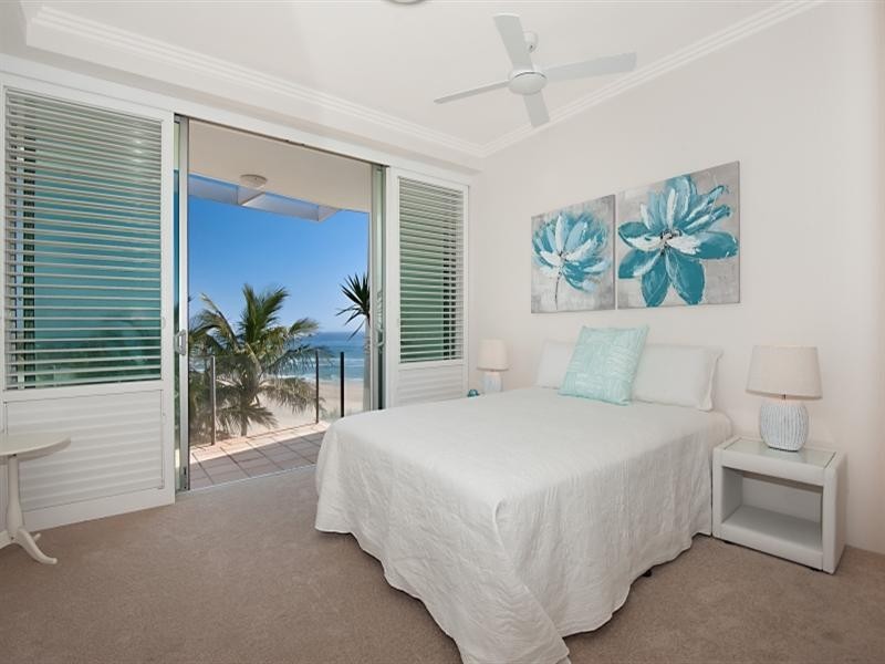 302 ” Waves on Currumbin ” 2 Tomewin Street, Currumbin QLD 4223