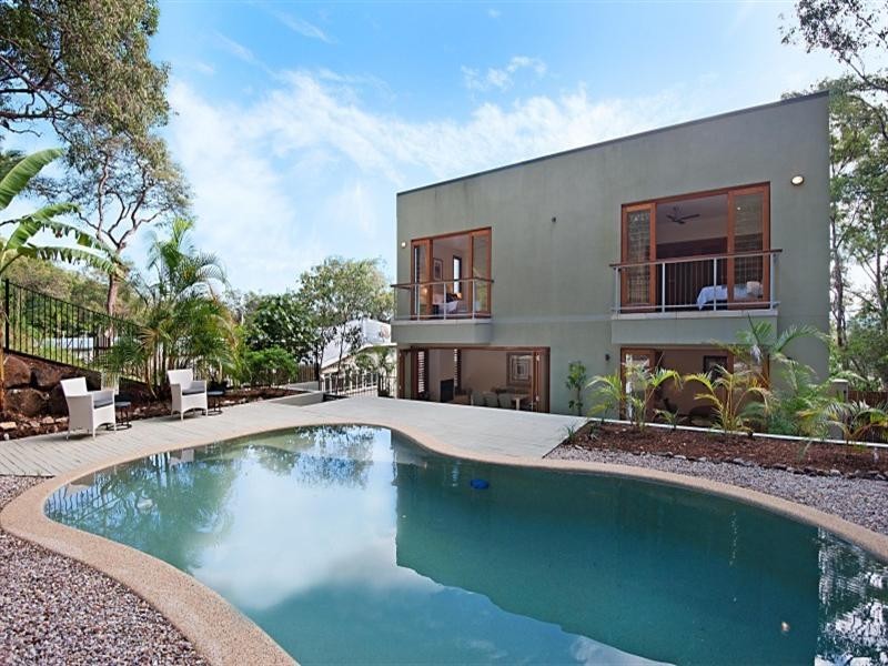 2 Duringan Street, Currumbin QLD 4223