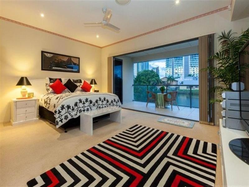 2/46 Paradise Island, Surfers Paradise QLD 4217
