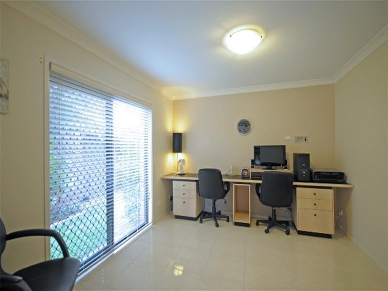 13 Compass Court, Mermaid Waters QLD 4218