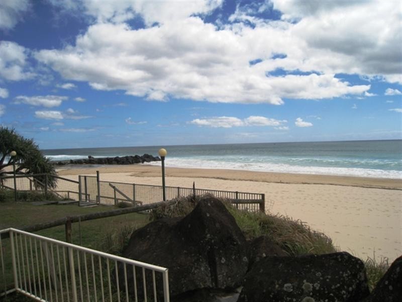 167 Jefferson Lane, Palm Beach QLD 4221