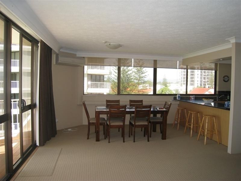 4A/50 Old Burleigh Road, Surfers Paradise QLD 4217