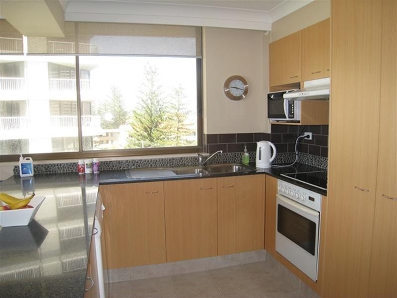4A/50 Old Burleigh Road, Surfers Paradise QLD 4217