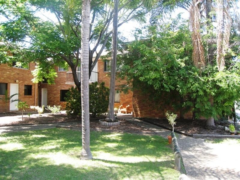 2/28 Duet Drive, Mermaid Waters QLD 4218