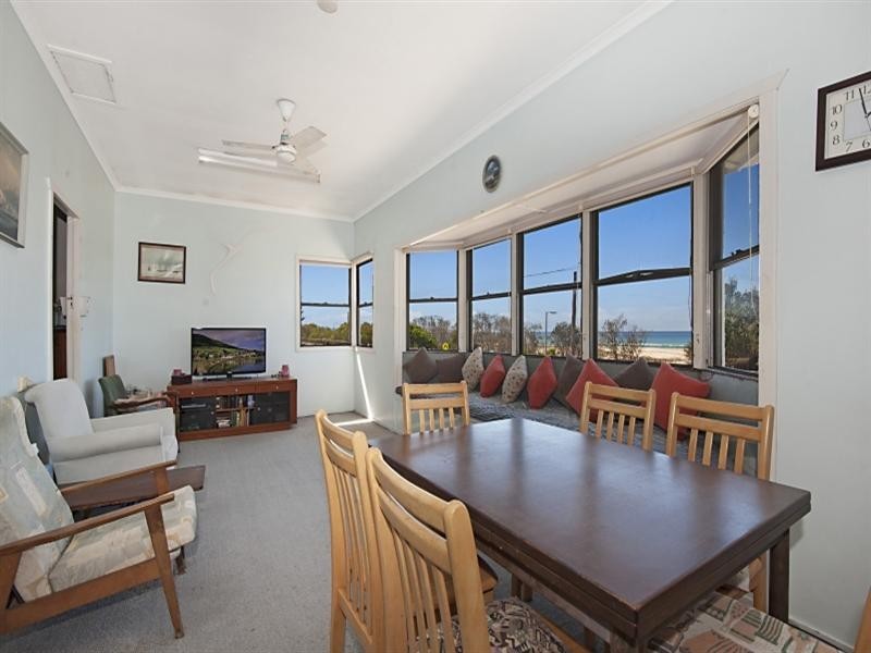 64 Pacific Parade, Bilinga QLD 4225