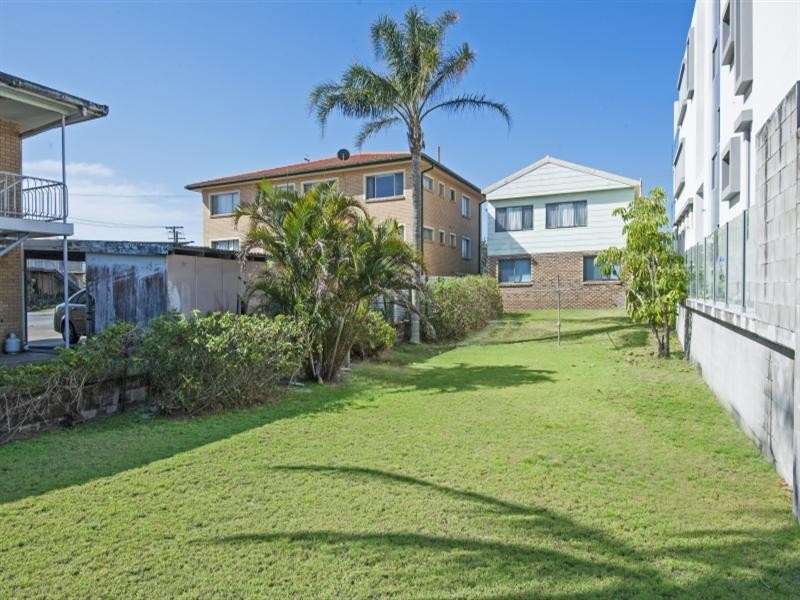 64 Pacific Parade, Bilinga QLD 4225