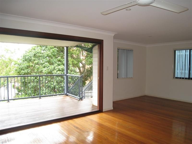 2/78 Mclean Street, Coolangatta QLD 4225