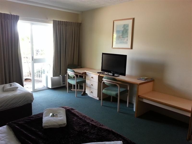 101/2007 Gold Coast Highway (Outrigger Resort), Burleigh Heads QLD 4220