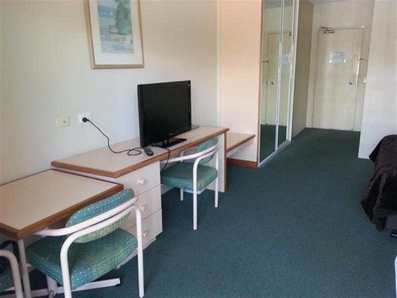 101/2007 Gold Coast Highway (Outrigger Resort), Burleigh Heads QLD 4220