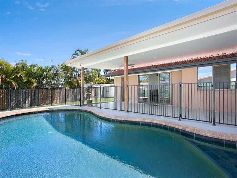 7 Applecross Way, Elanora QLD 4221