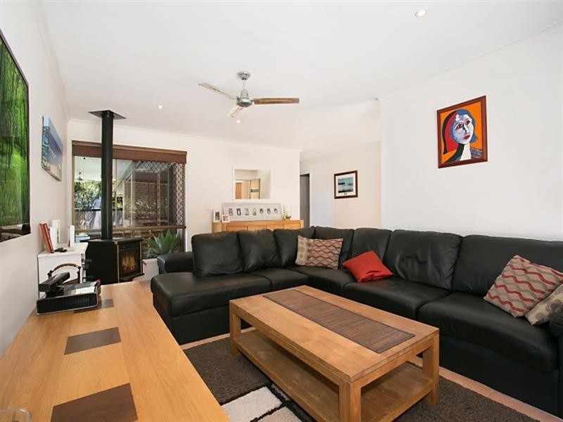 7 Applecross Way, Elanora QLD 4221