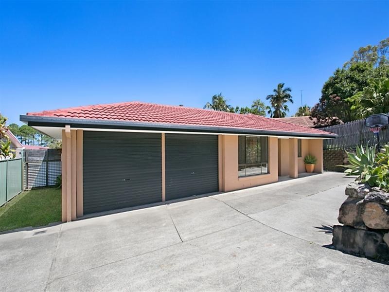7 Applecross Way, Elanora QLD 4221