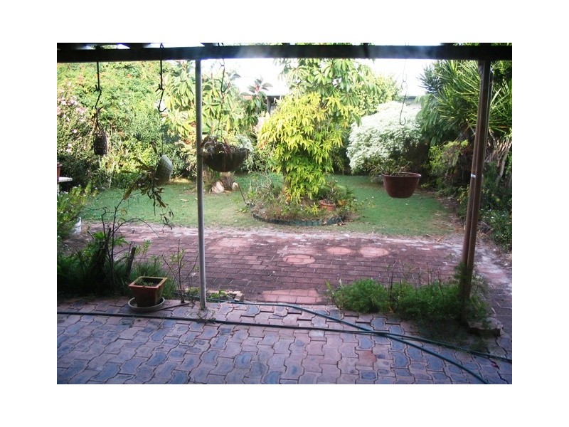 22 Dawn Parade, Miami QLD 4220