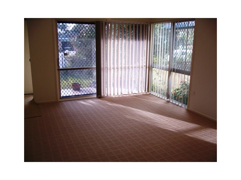 22 Dawn Parade, Miami QLD 4220