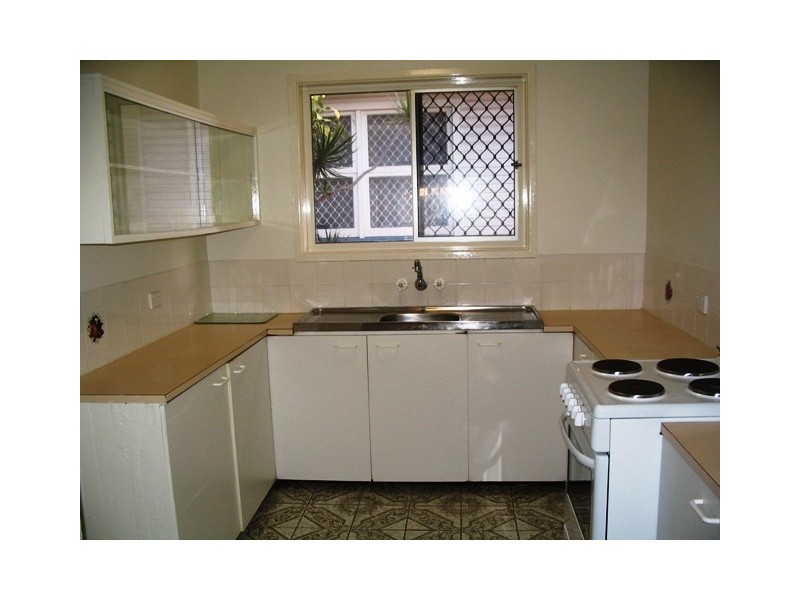 22 Dawn Parade, Miami QLD 4220