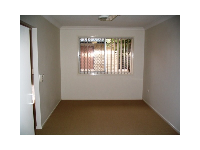 22 Dawn Parade, Miami QLD 4220