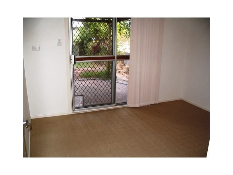 22 Dawn Parade, Miami QLD 4220