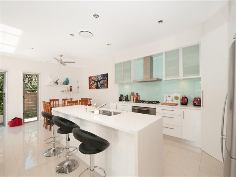 1/43 Avanti Street, Mermaid Waters QLD 4218