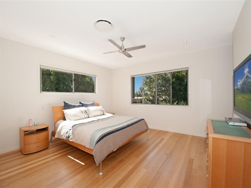 1/43 Avanti Street, Mermaid Waters QLD 4218