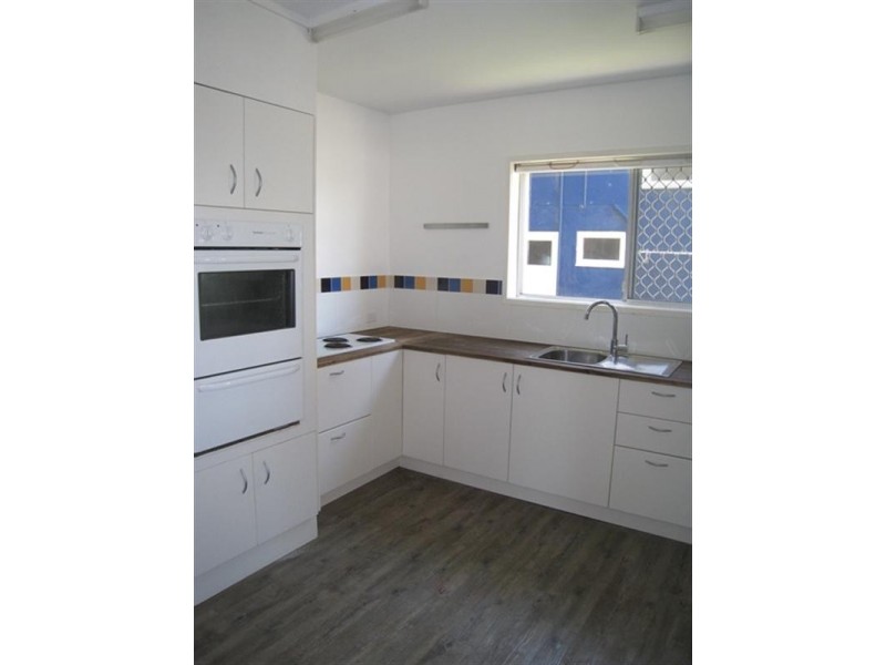 1/70 Marine Parade, Miami QLD 4220