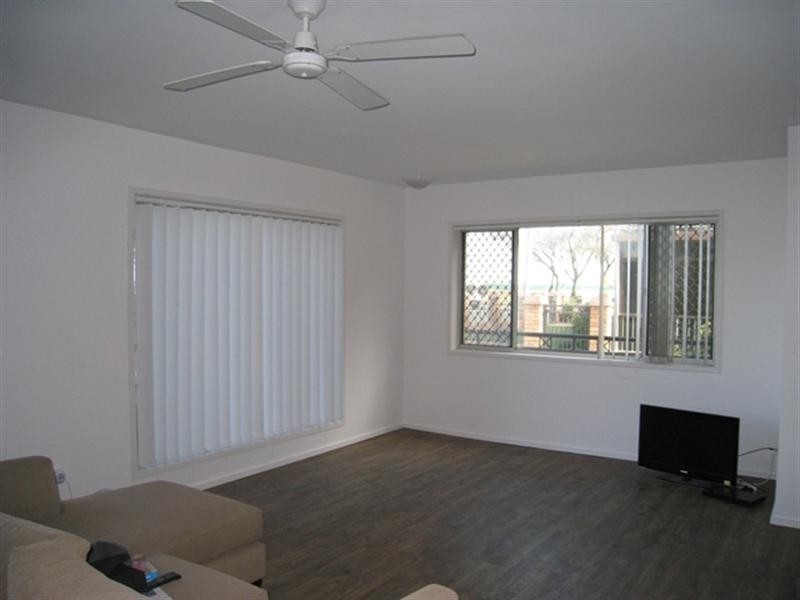 1/70 Marine Parade, Miami QLD 4220