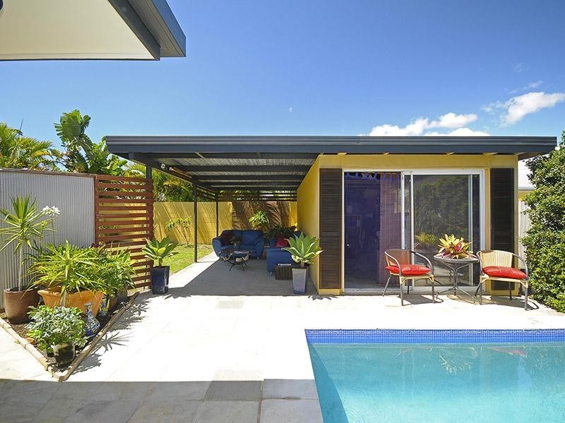 48 Coogeen Street, Sorrento QLD 4217