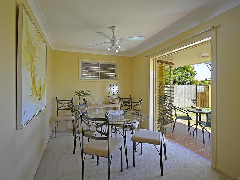 48 Coogeen Street, Sorrento QLD 4217