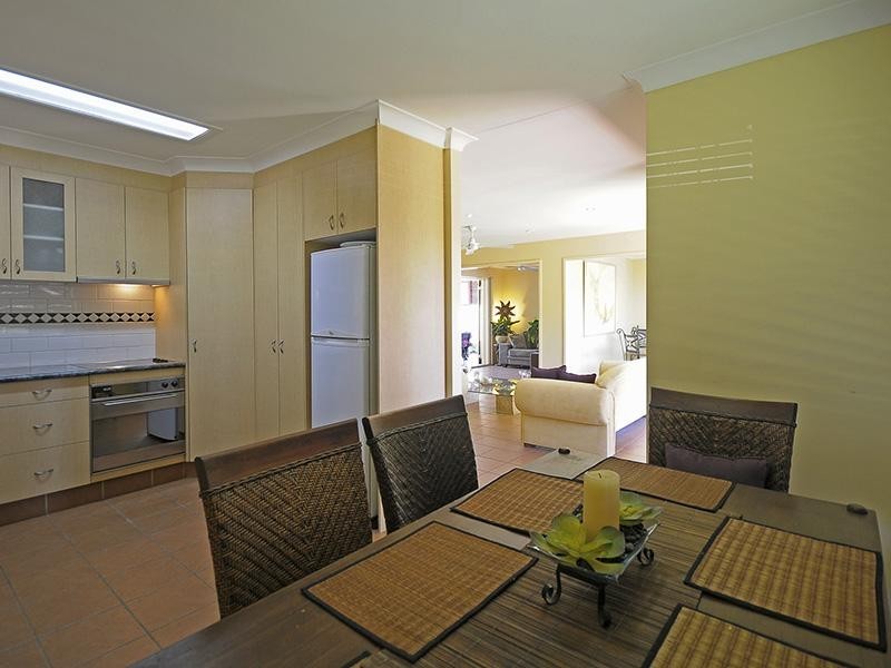 48 Coogeen Street, Sorrento QLD 4217