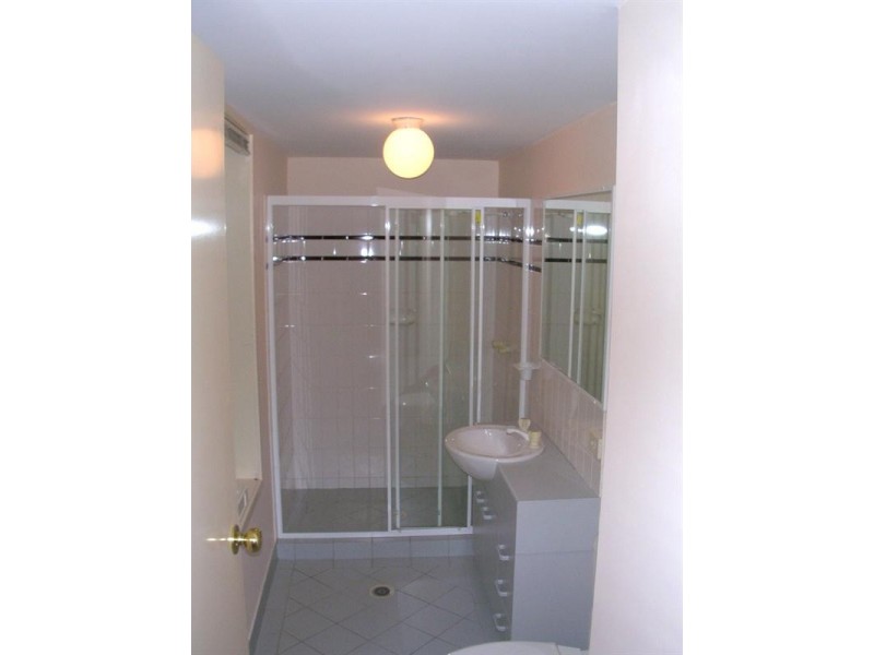 8/32 Ocean Street, Mermaid Beach QLD 4218