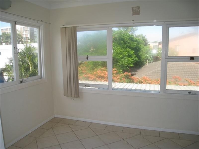 4/38 Messines Crescent, Miami QLD 4220