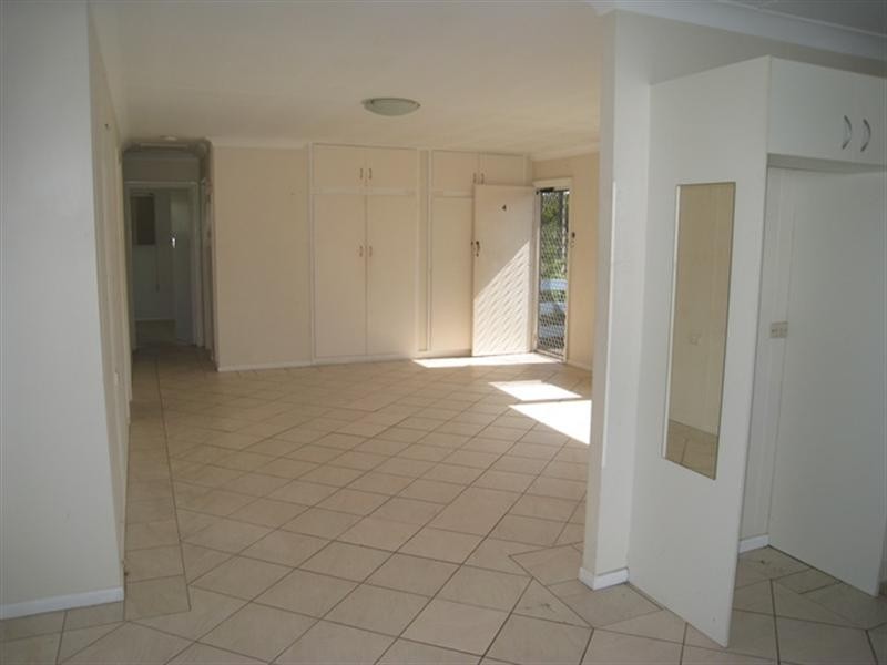 4/38 Messines Crescent, Miami QLD 4220